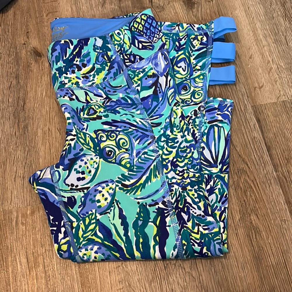 Lily Pulitzer athletic capris